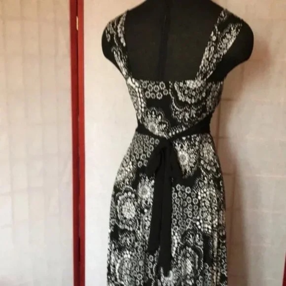 Speechless Dress NEW - Picture 2 of 7